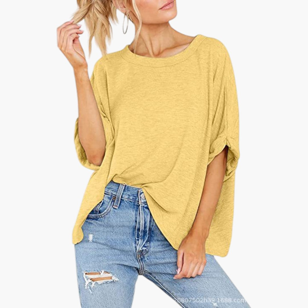 Enni - paita käännetyin hihoin ja pyöreällä pääntiellä